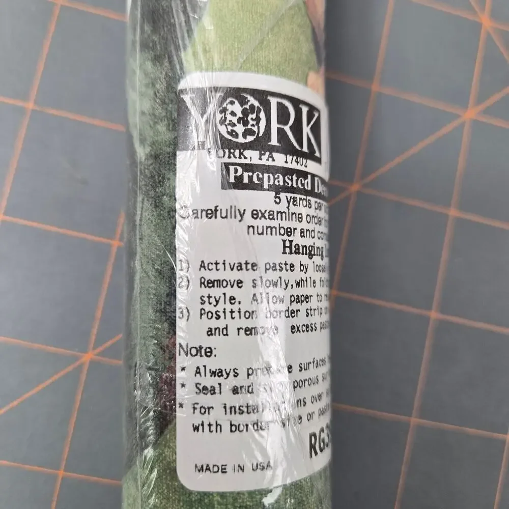York Wallcoverings Vintage Golf Retro Duffers Wallpaper Border Golf Clubs Sports